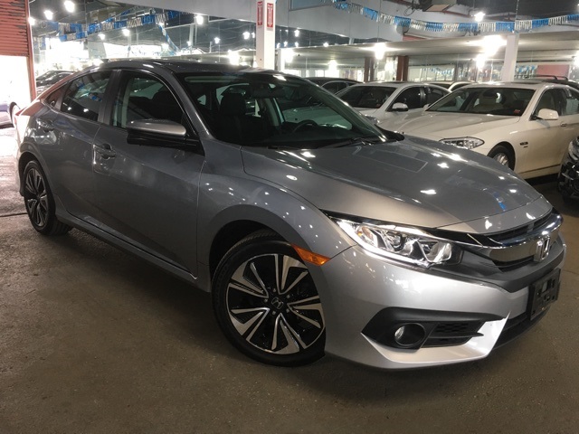 Pre Owned 2017 Honda Civic Ex T 4d Sedan In Richmond Hill 077746