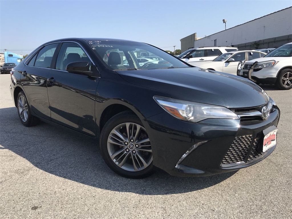 Pre-Owned 2015 Toyota Camry XLE 4D Sedan in Richmond Hill #076499 ...